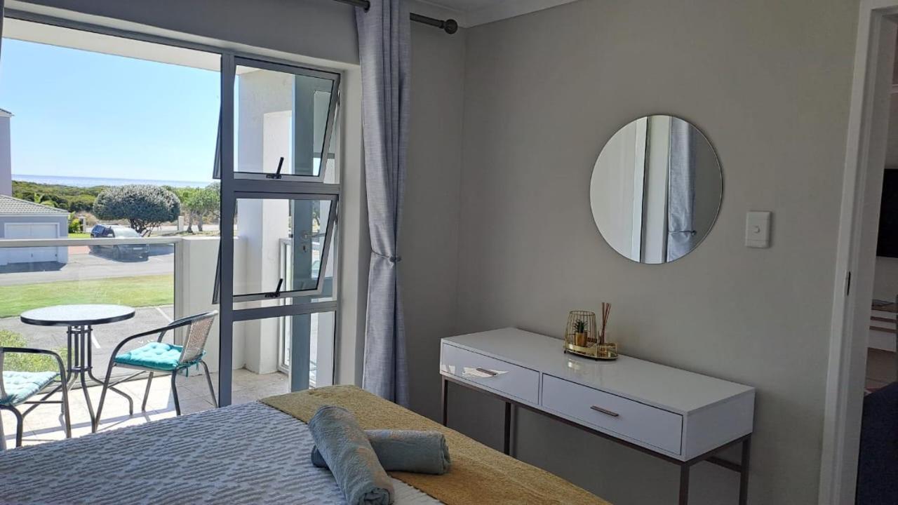 Breezy Sunny Apartment Cape Town