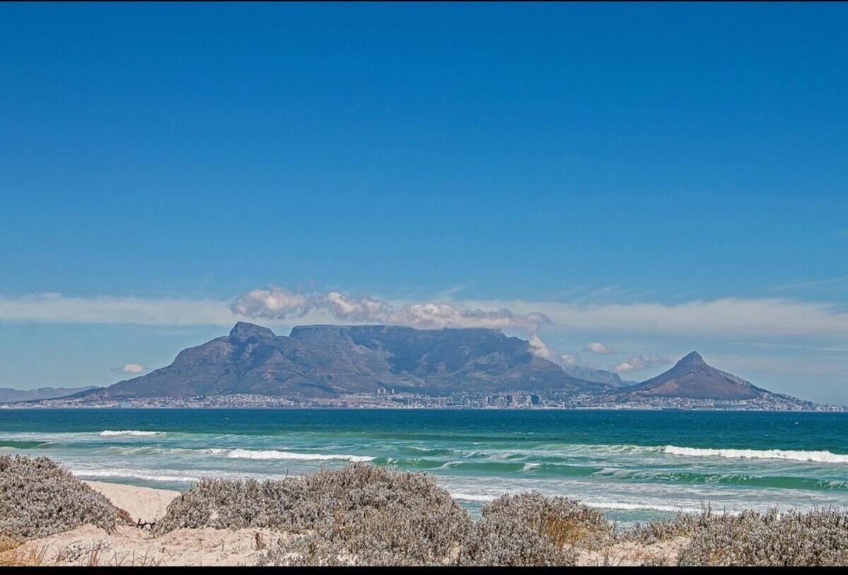 Breezy Sunny * Cape Town